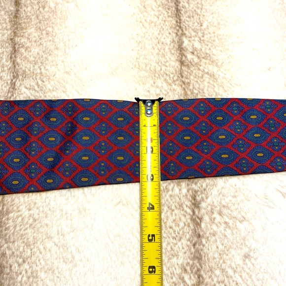 Silk Tie Gap - Picture 5 of 6